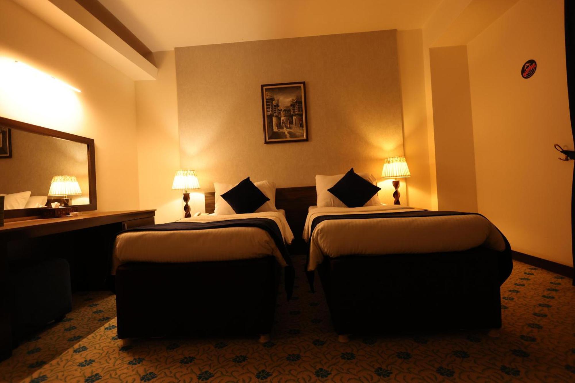 فندق بغداد Baghdad International Hotel Bagian luar foto